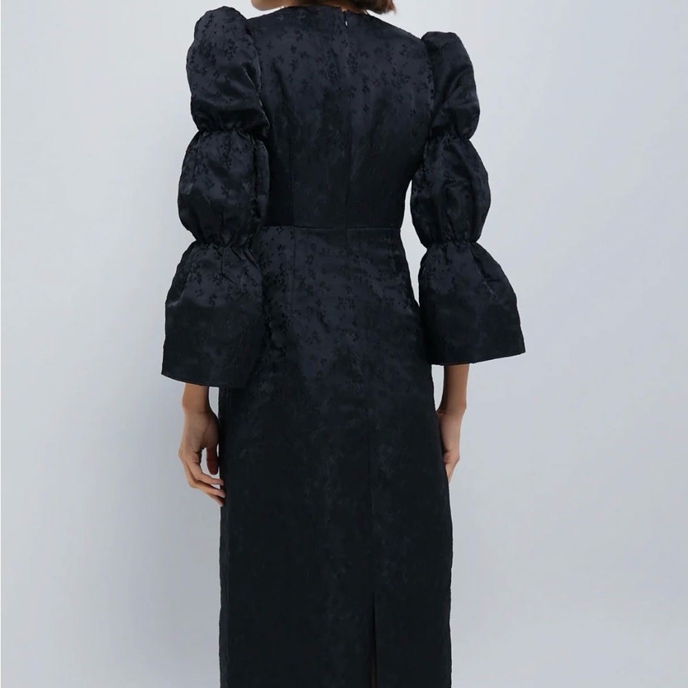 NWT Black Jacquard Puff Sleeve Midi Dress - Picture 3 of 5